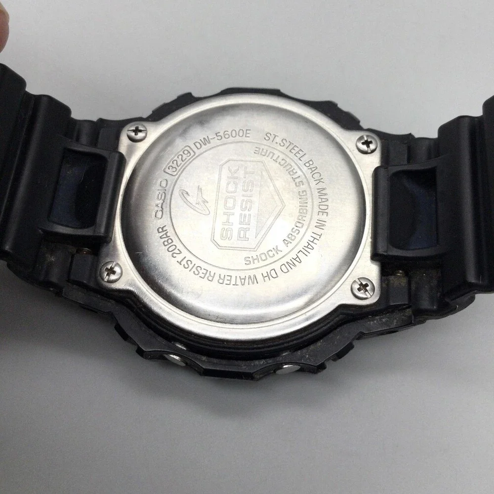 Casio G-Shock 3229 DW-5600E Mens Watch 38mm Digital Black BROKEN BACKLIGHT
